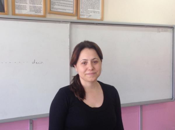 Zeynep ÜSTÜNOVA - Türkçe Öğretmeni